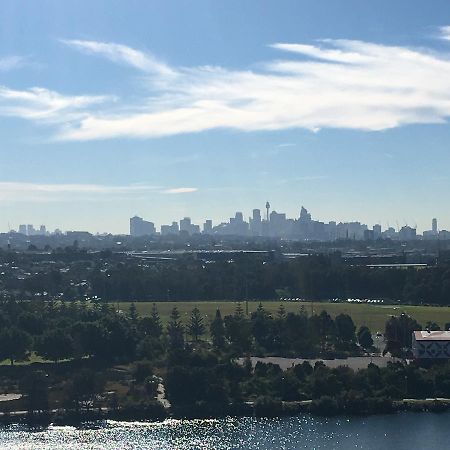 Panoramic Views In Luxurious Brand New Apartment Sidney Exterior foto