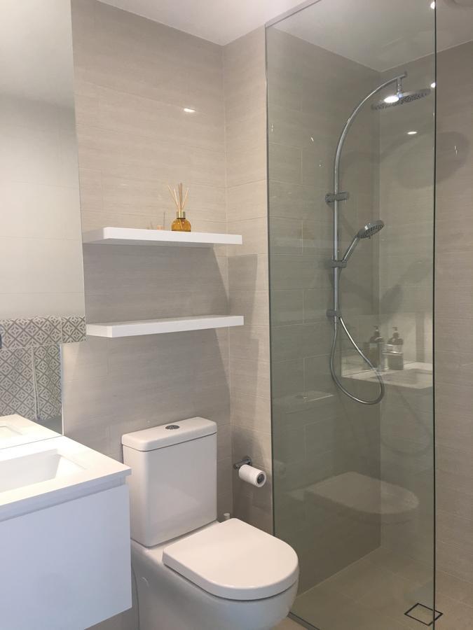 Panoramic Views In Luxurious Brand New Apartment Sidney Exterior foto